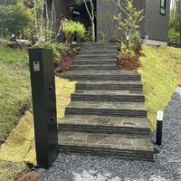 画像18240：自然石の風合いが美しいエントランスアプローチ