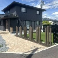 画像18242：自然石の風合いが美しいエントランスアプローチ