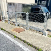 画像2028：自然石の風合いが美しいエントランスアプローチ