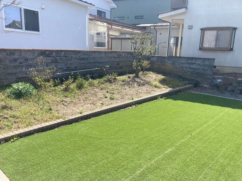 画像3382：自然石の風合いが美しいエントランスアプローチ