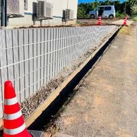 画像4156：自然石の風合いが美しいエントランスアプローチ